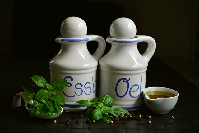 oil-and-vinegar-g2331a7bc8_640 олиото