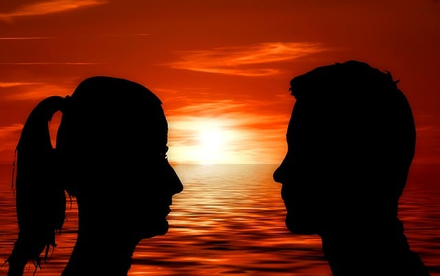 lovers-1183018_640